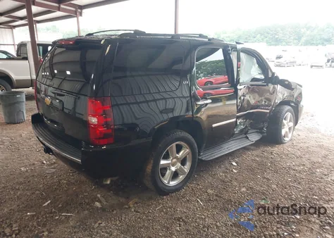 2013 Chevrolet Tahoe Ltz из США, поврежденный, VIN 1GNSCCE03DR122449